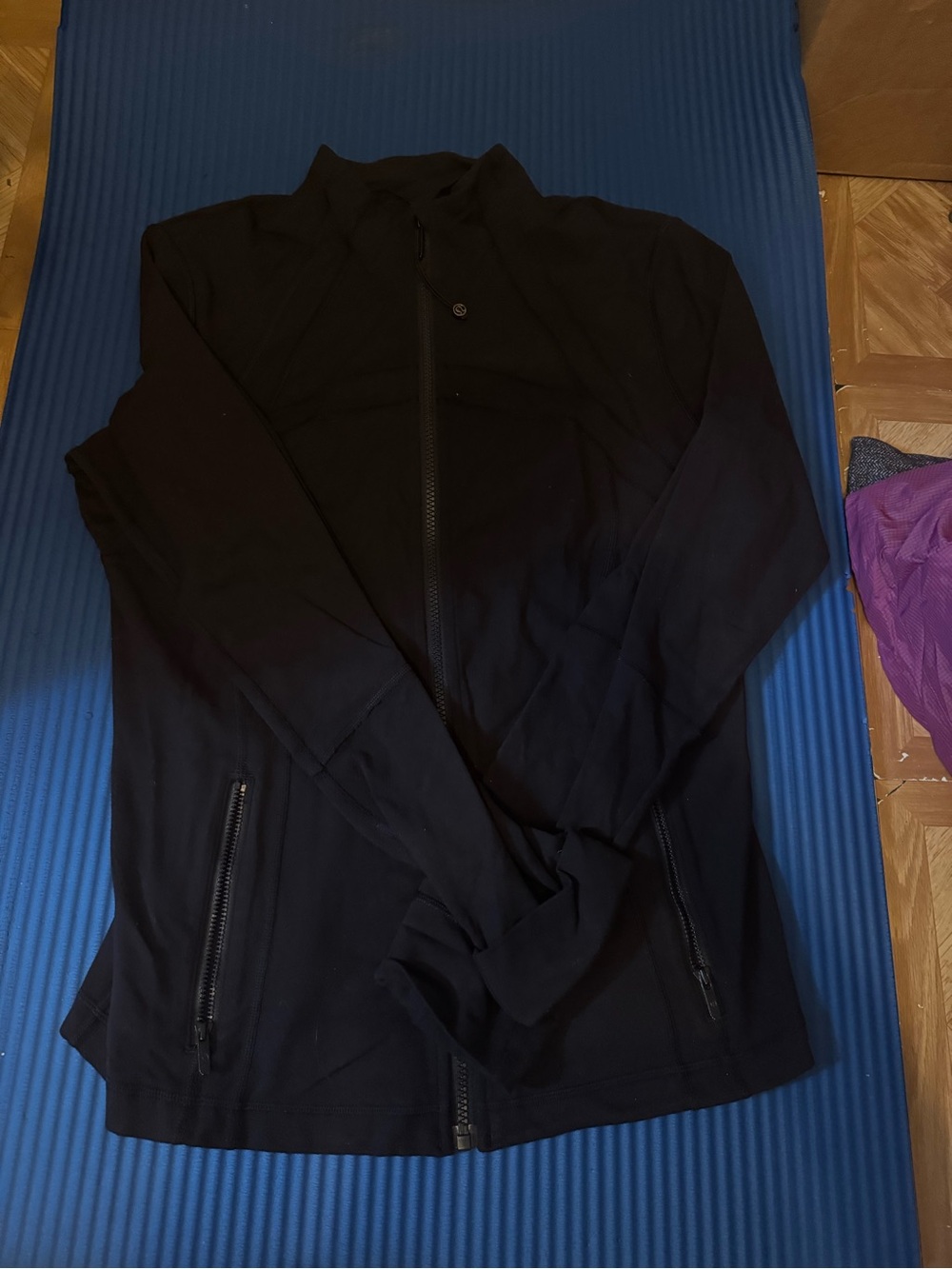 Women zip up jacket